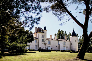 CHATEAU MALROME.jpg