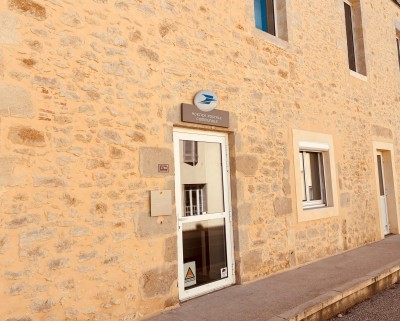 facade laposte.jpg facade laposte.jpg